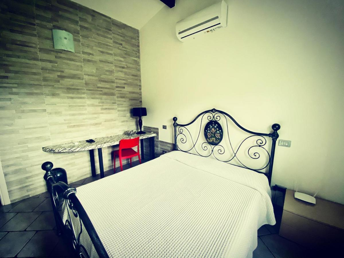 Casa Vacanze Gli Ulivi Borgomaro Bagian luar foto