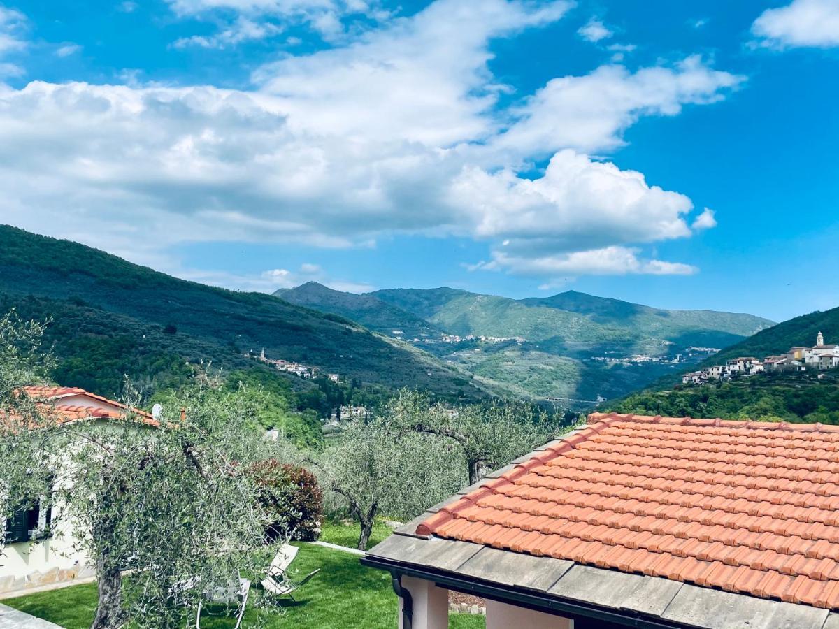Casa Vacanze Gli Ulivi Borgomaro Bagian luar foto